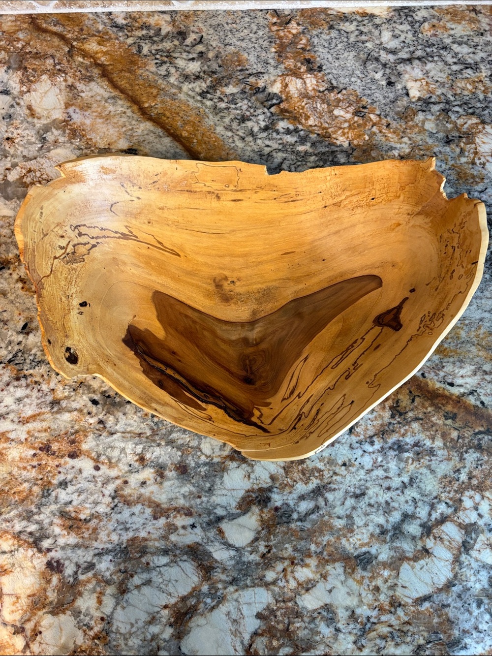 Sweet Gum Wood Serving Bowl with Rough Edges- Signed D. Callahan - Picture 13 of 16